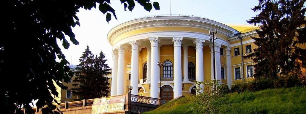 Октябрьский дворец